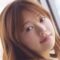 14年間のアイドル生活に幕　28歳美女がピンクのランジェリーで美尻を披露